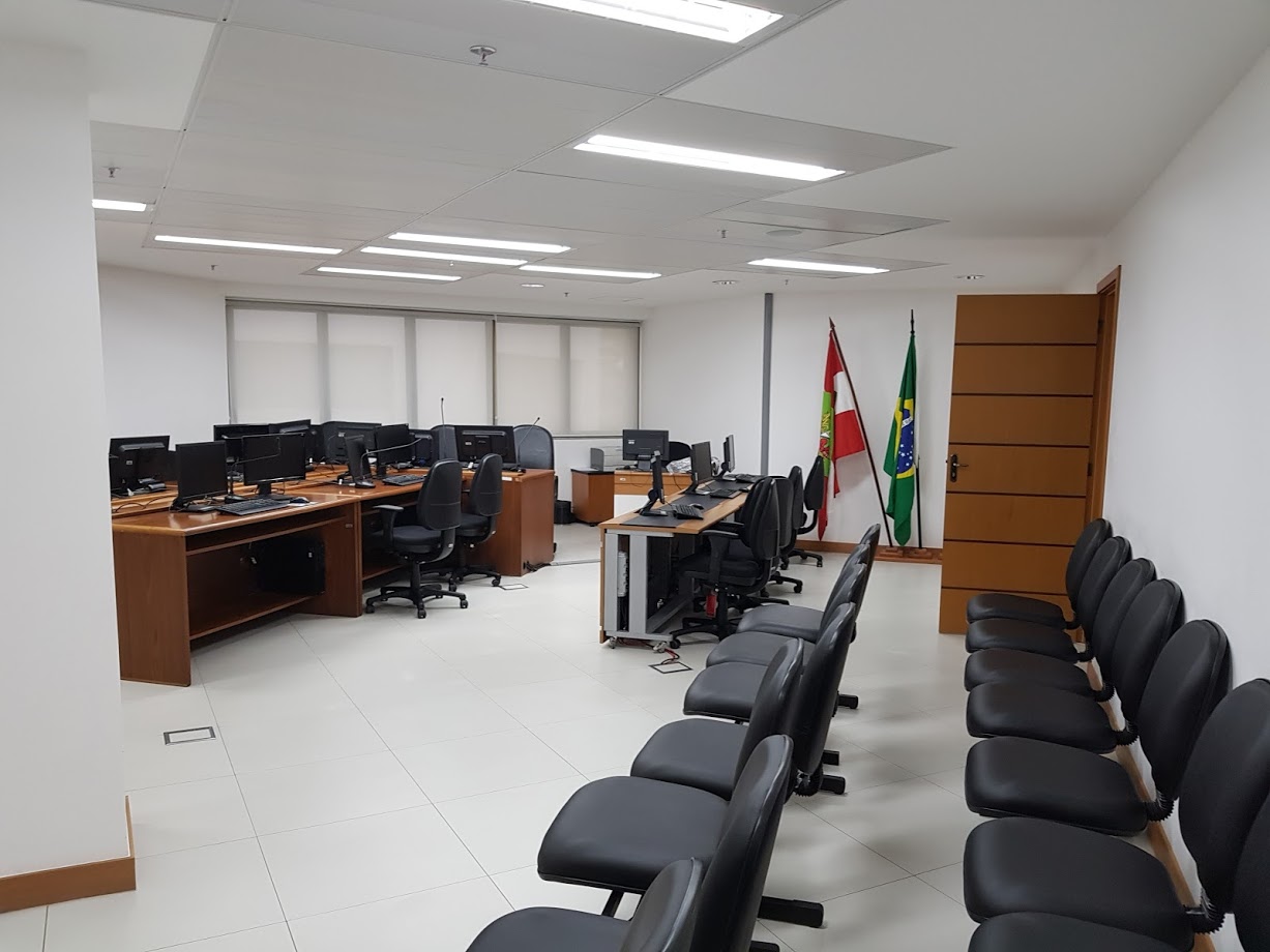 JUSTIÇA FEDERAL DE SANTA CATARINA - Industrial - Reforma de Área Administrativa em curitiba